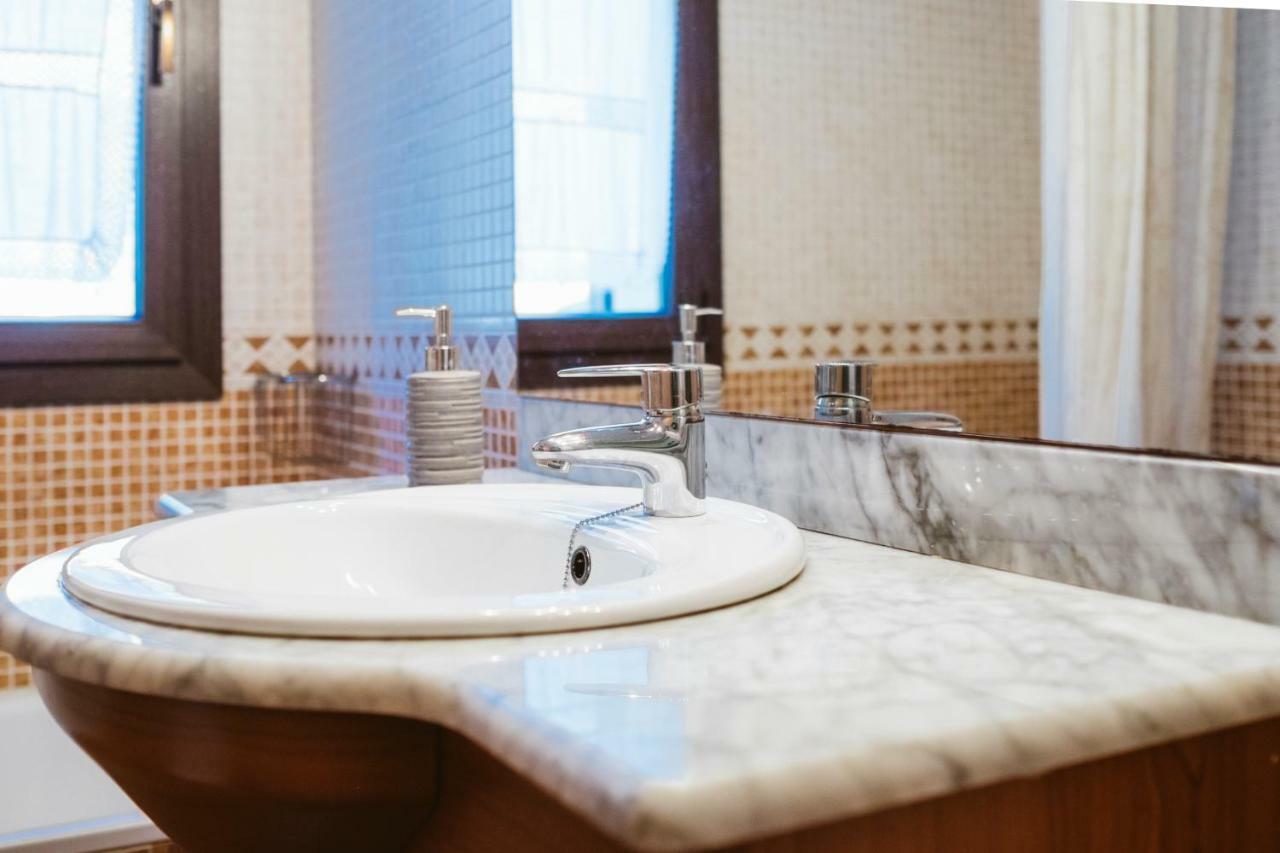 Apartamento Garona 莱斯 外观 照片